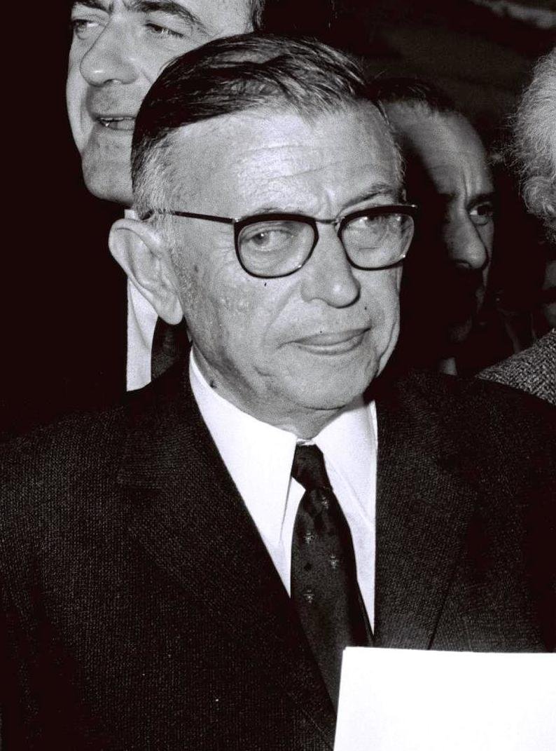 Jean-Paul Sartre, twórca tezy „egzystencja poprzedza esencję” i koncepcji człowieka jako istoty wolnej · źródło: Moshe Milner, Wikimedia Commons, CC BY-SA 3.0