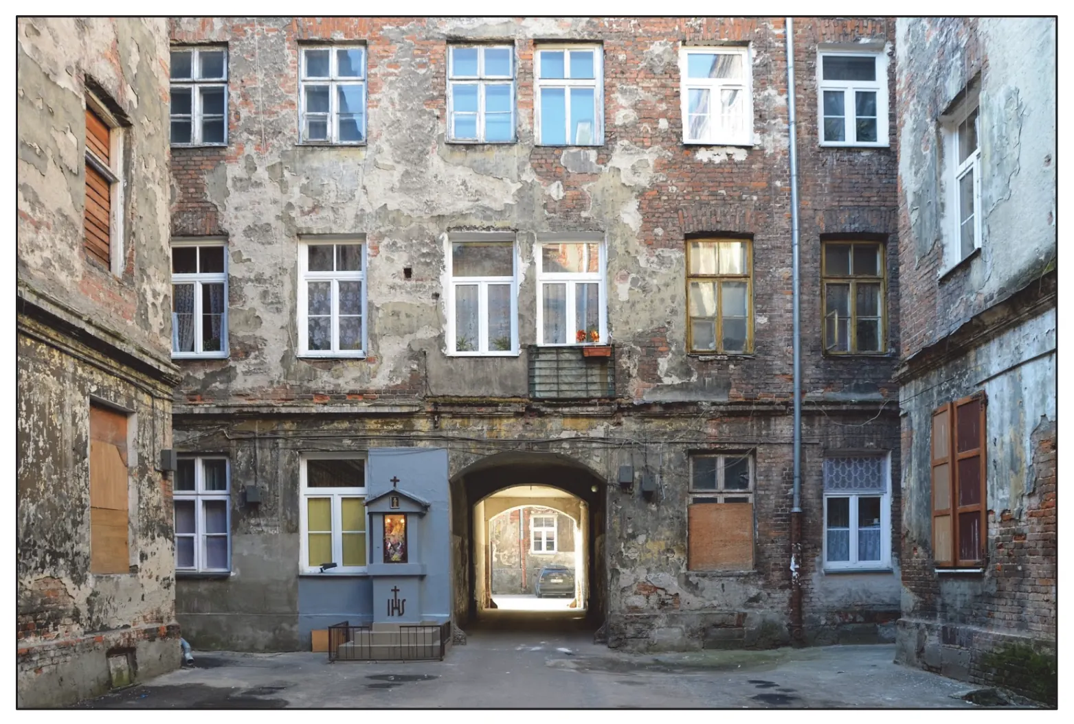 Zadanie 20/2024 (zabudowa Pragi-Północ w Warszawie) · „Na podstawie: www.spacer-po-warszawie.blogspot.com" · CKE · dozwolony użytek (art. 27 pr. aut.)
