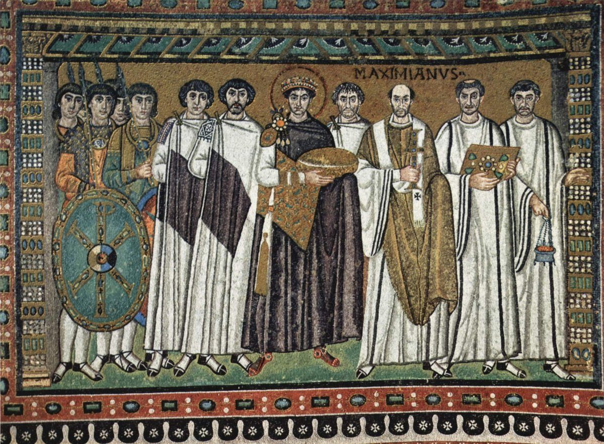 Cesarz Justynian I ze świtą — mozaika z bazyliki San Vitale w Rawennie (VI w.). Za jego rządów Bizancjum osiągnęło szczyt potęgi, a prawo rzymskie skodyfikowano w Kodeksie Justyniana. · źródło: Wikimedia Commons, domena publiczna