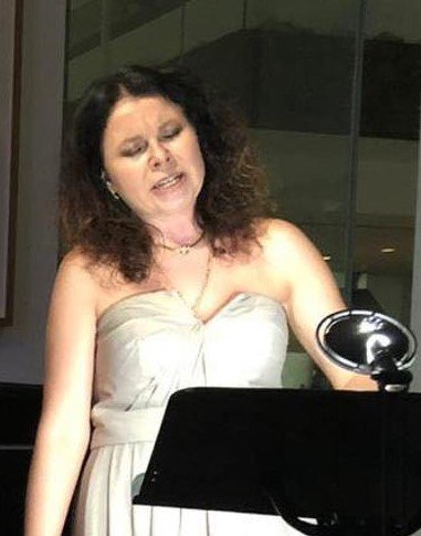 Agata Zubel (ur. 1978) — kompozytorka i śpiewaczka, jeden z czołowych głosów polskiej muzyki po 1989 (recital, 2019) · źródło: Ambasada RP w Nikozji, Wikimedia Commons, CC BY 3.0