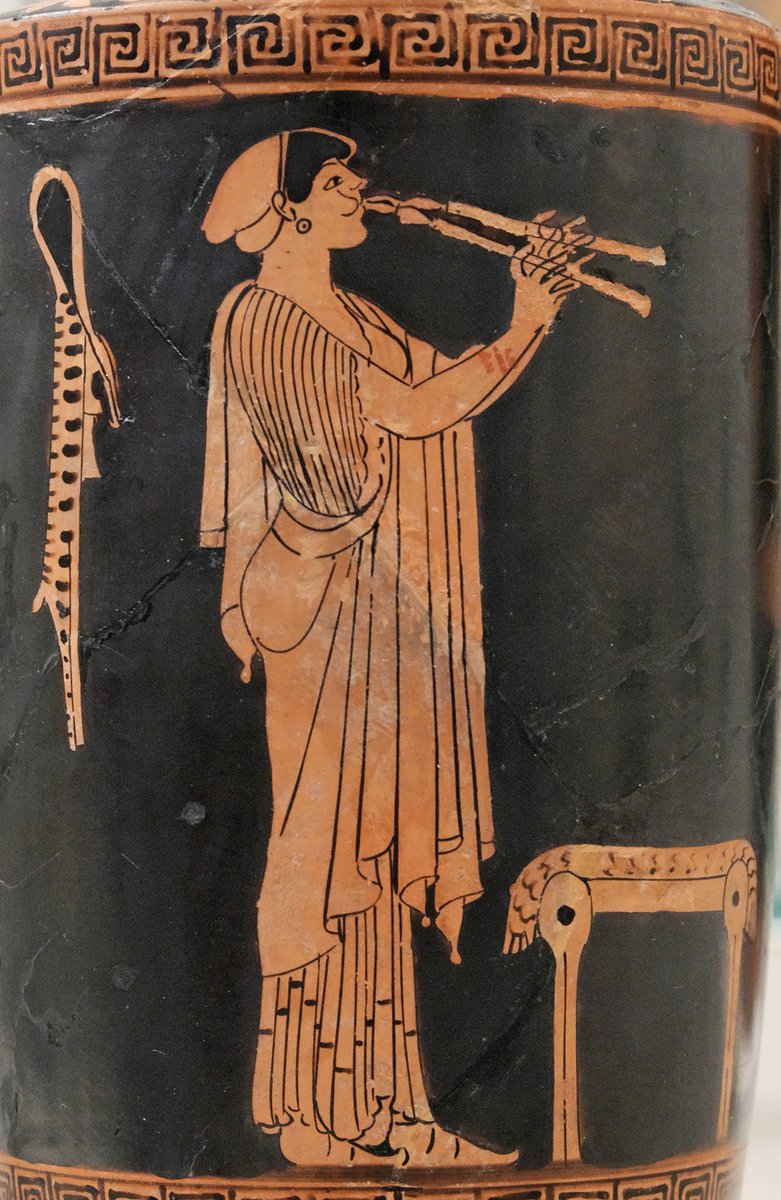 Dziewczyna grająca na aulosie — attycka czerwonofigurowa lekythos malarza Brygos, ok. 480 p.n.e. · źródło: Marie-Lan Nguyen, Wikimedia Commons, CC BY 2.5