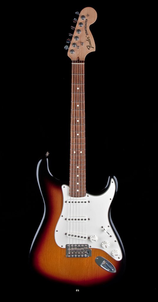 Gitara elektryczna Fender Stratocaster — ikona muzyki rockowej · źródło: Martin Taylor, Wikimedia Commons, CC BY-SA 2.0