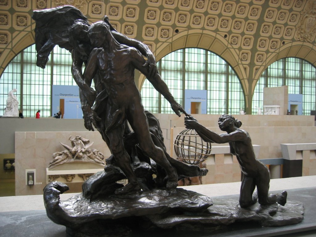 Camille Claudel, Wiek dojrzały (brąz 1902, Musée d'Orsay) — trójfiguralna alegoria: młoda kobieta na klęczkach traci mężczyznę ciągniętego przez starość; arcydzieło samodzielne · źródło: fot. Arnaud 25, Wikimedia Commons, domena publiczna