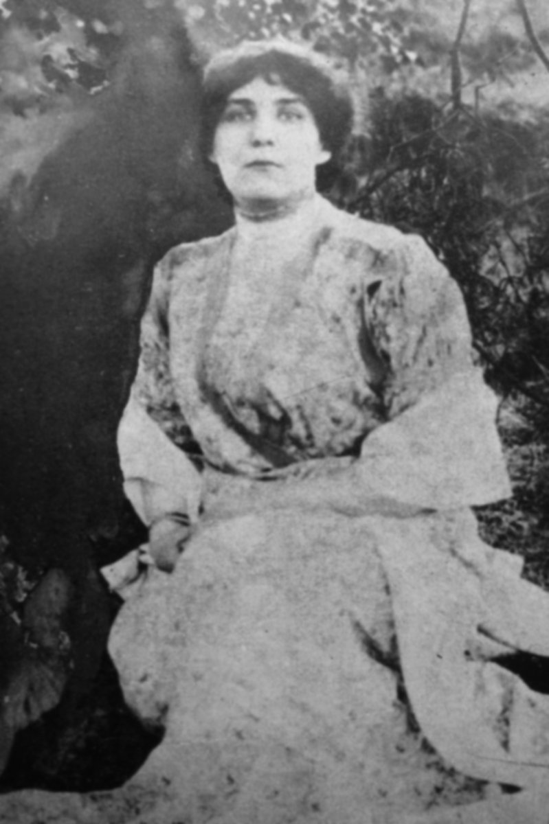 Zofia Nałkowska — fotografia portretowa autorki „Granicy”, studium relatywizmu moralnego i wielości perspektyw · źródło: nieznany autor, Wikimedia Commons, domena publiczna