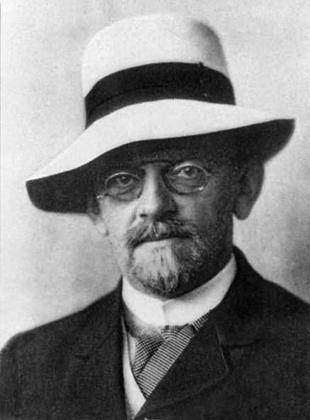 David Hilbert (ok. 1912) · źródło: Wikimedia Commons, domena publiczna